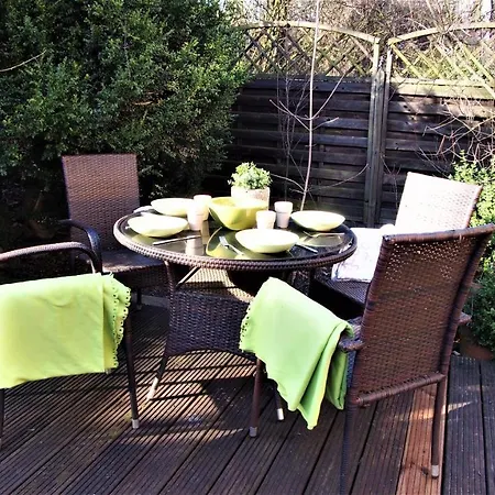 Apartament Apartament Garden Hotelique
